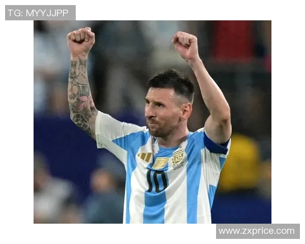 足球球星群星图解析与背后故事揭示：从场上到场下的传奇人生